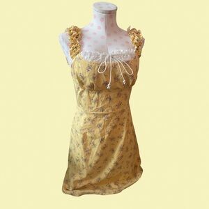 Floral Lace Mini‎ Dress